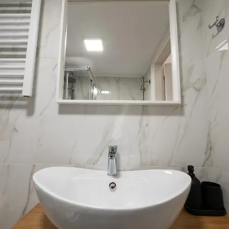 Ikos Spacious Апартаменты *